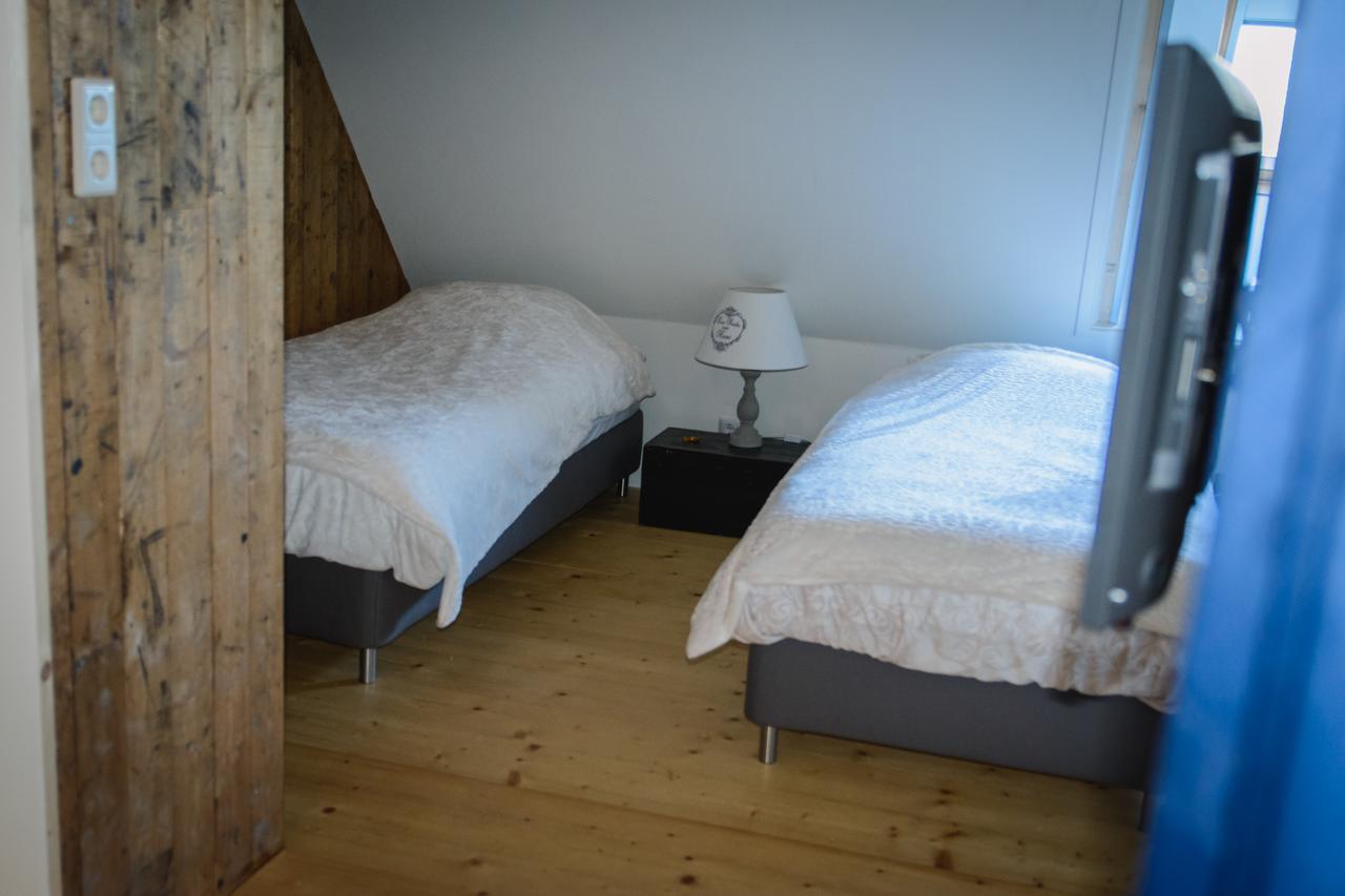Unia Zathe Bed & Breakfast Ee Екстериор снимка